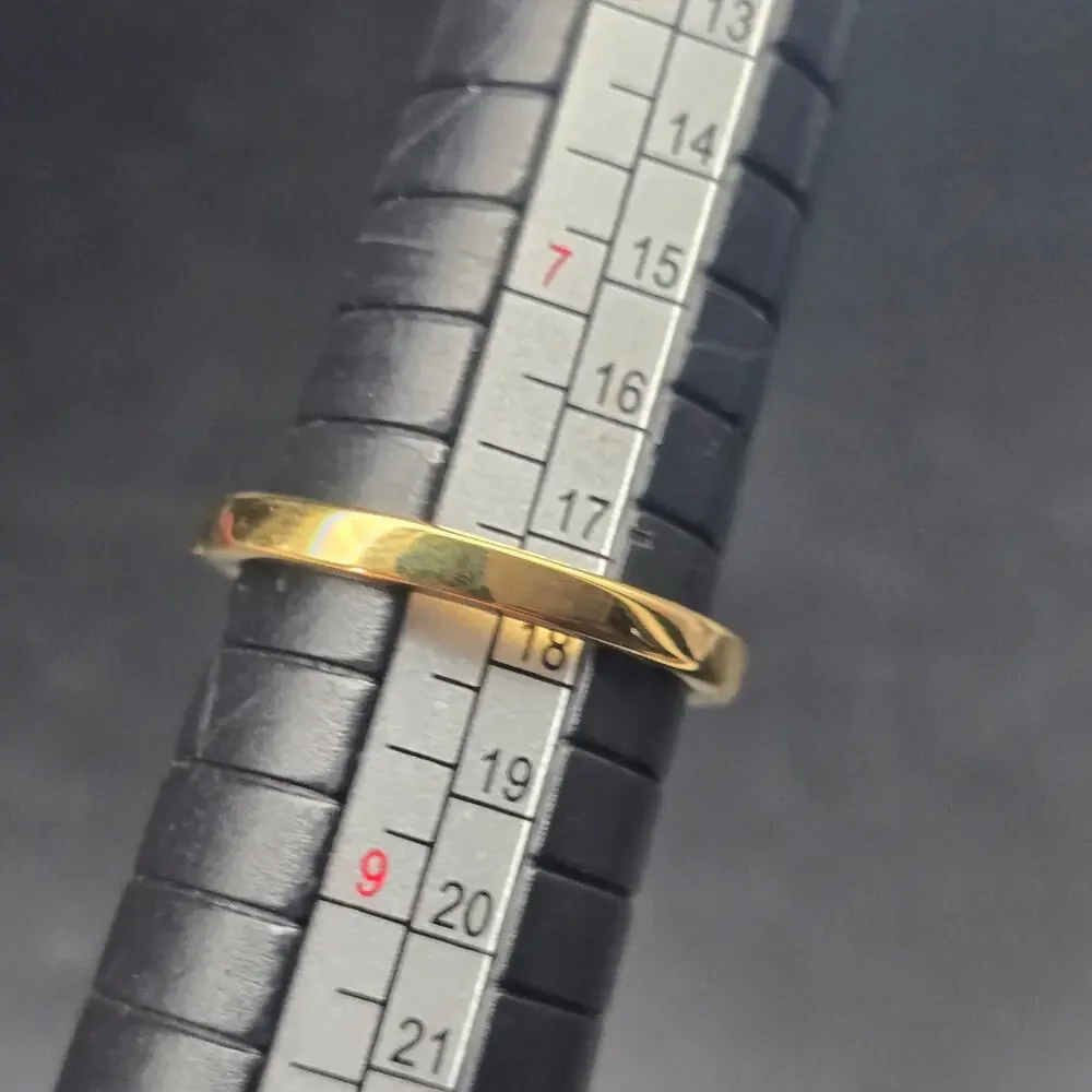 Elizabeth Taylor Avon Evening Star Ring Size 8 CZ Gold Tone 1990s Vintage